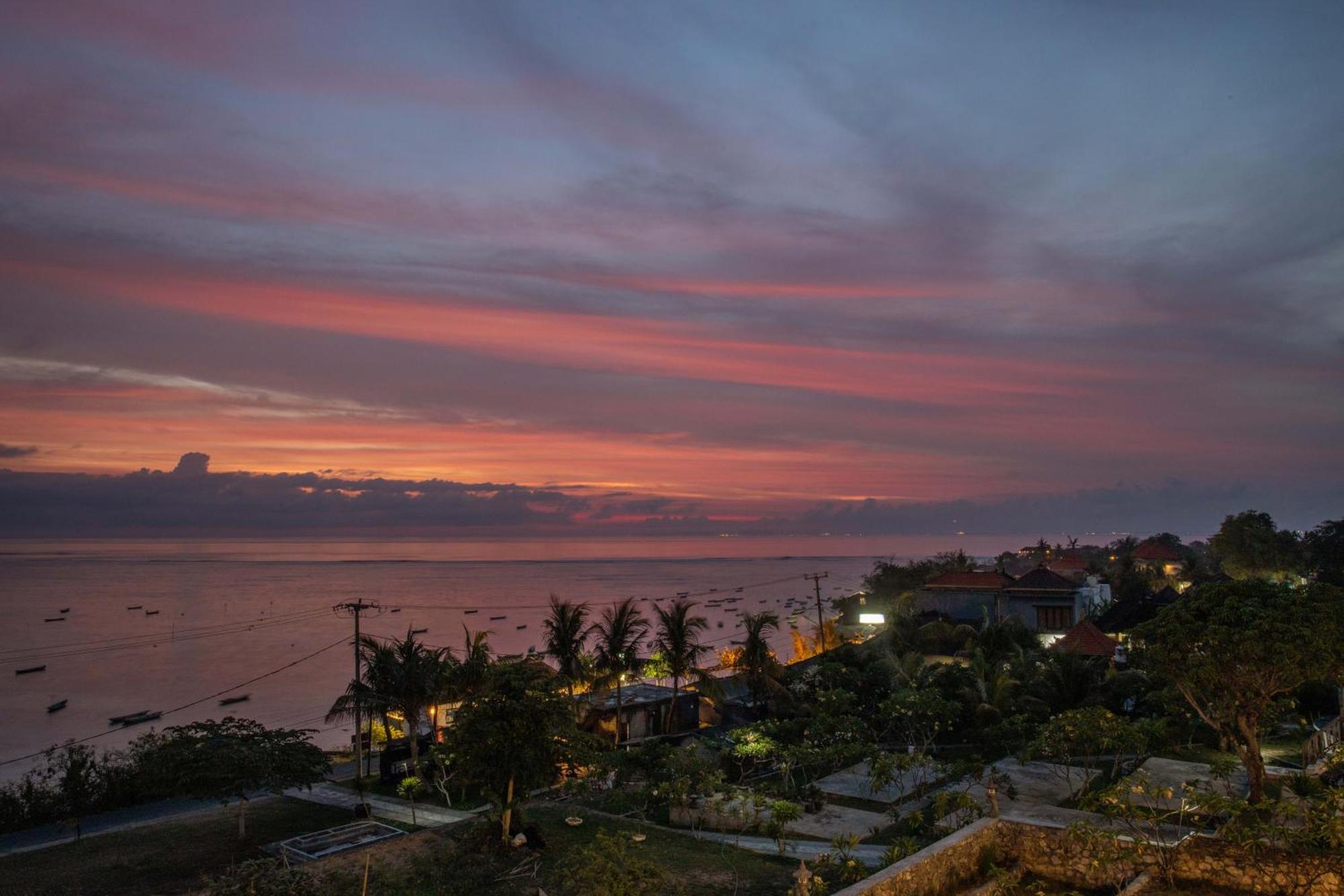 Nusa View - Oceanfront Rentals Нуса-Лембонган Экстерьер фото
