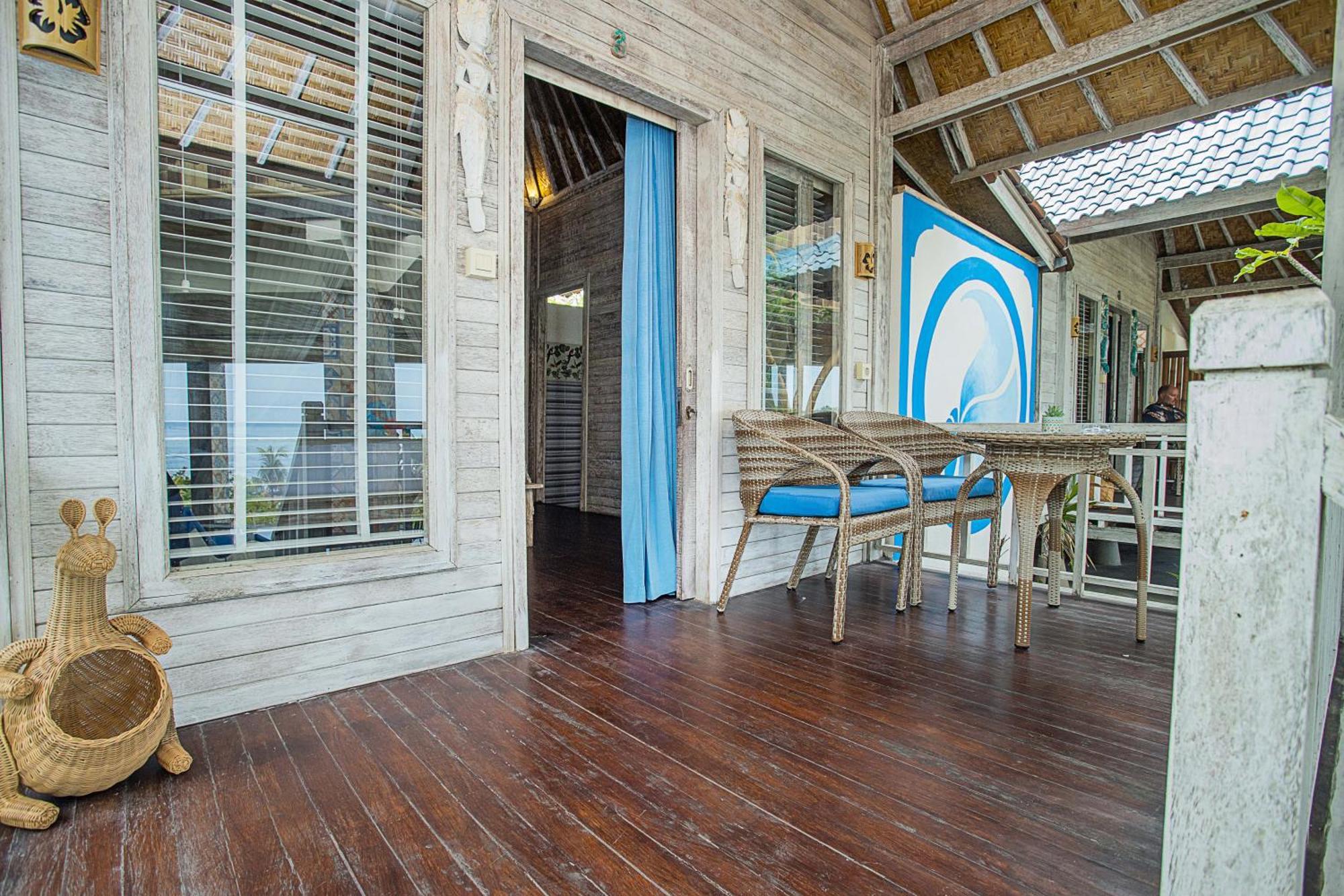 Nusa View - Oceanfront Rentals Нуса-Лембонган Экстерьер фото