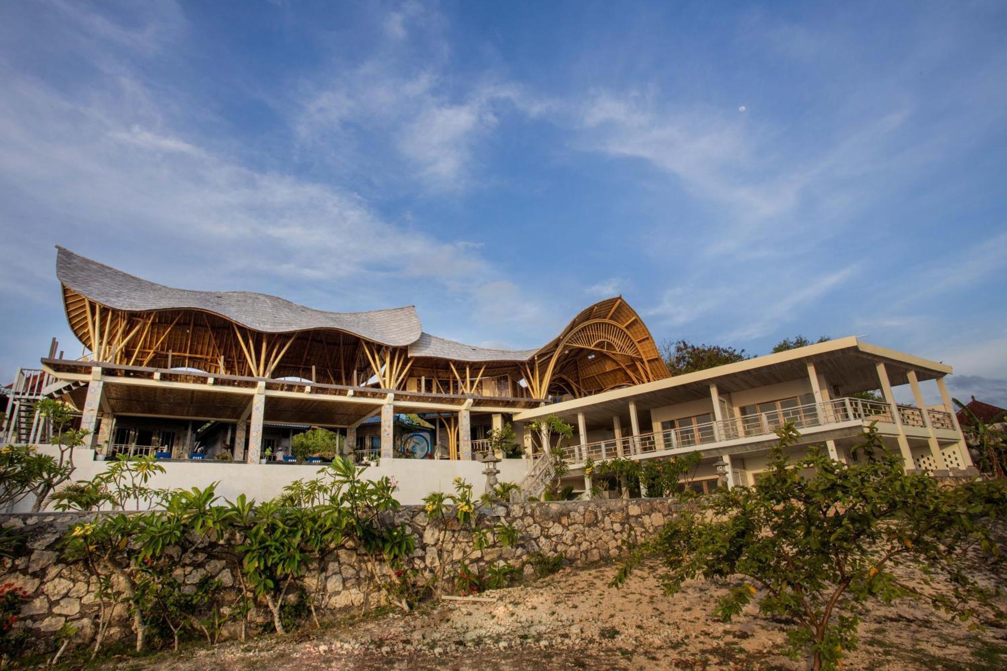Nusa View - Oceanfront Rentals Нуса-Лембонган Экстерьер фото