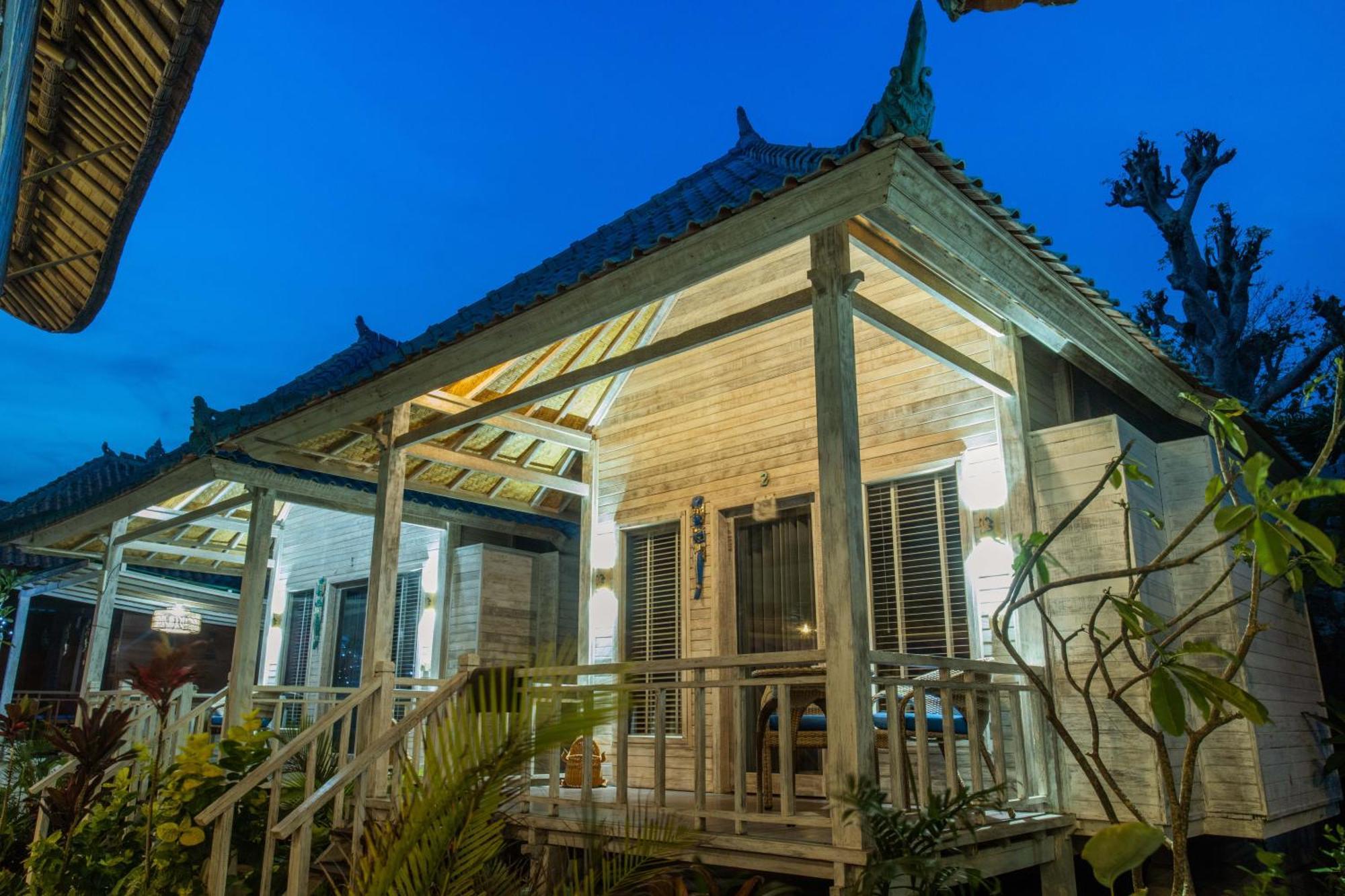 Nusa View - Oceanfront Rentals Нуса-Лембонган Экстерьер фото