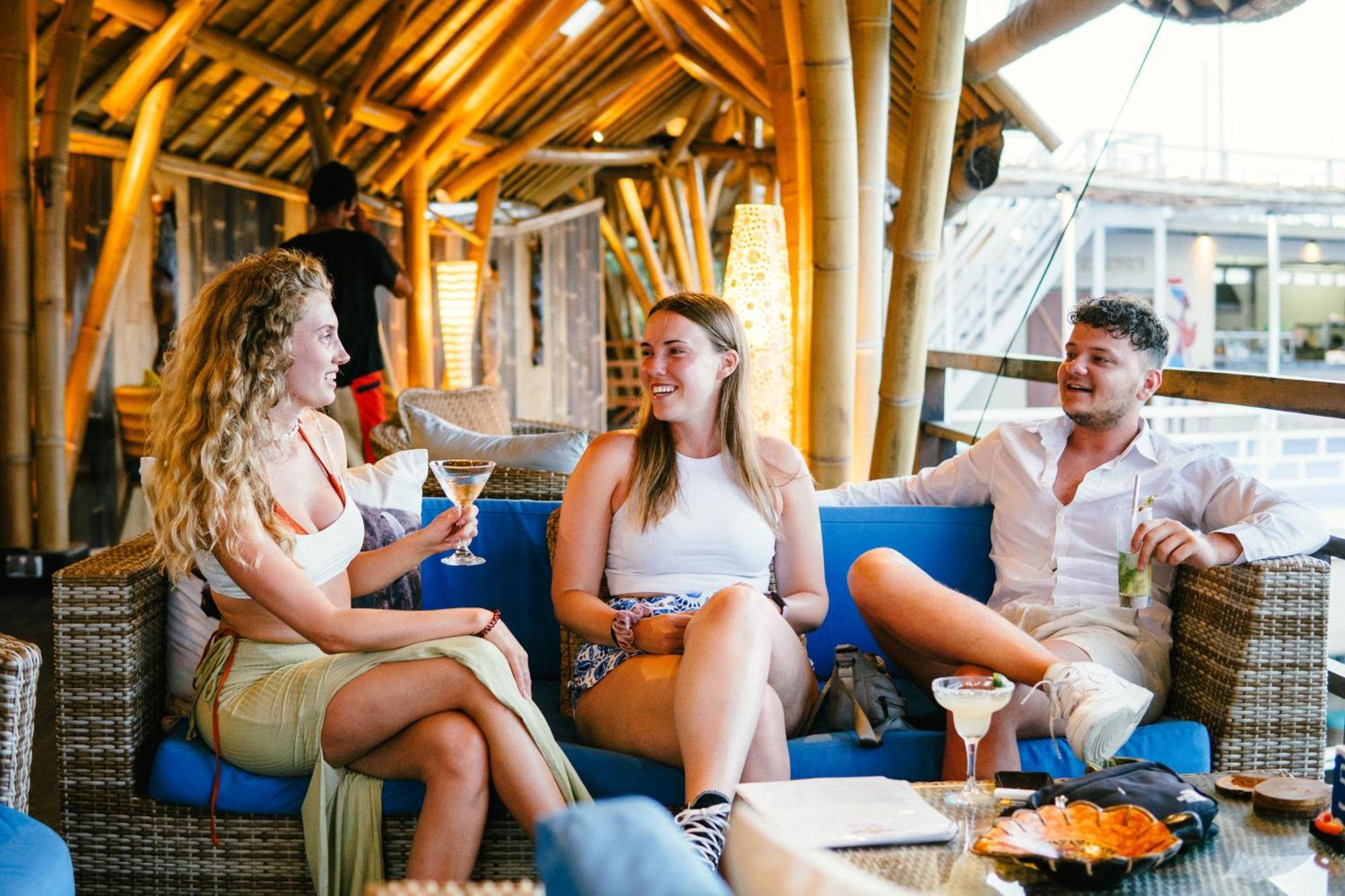 Nusa View - Oceanfront Rentals Нуса-Лембонган Экстерьер фото