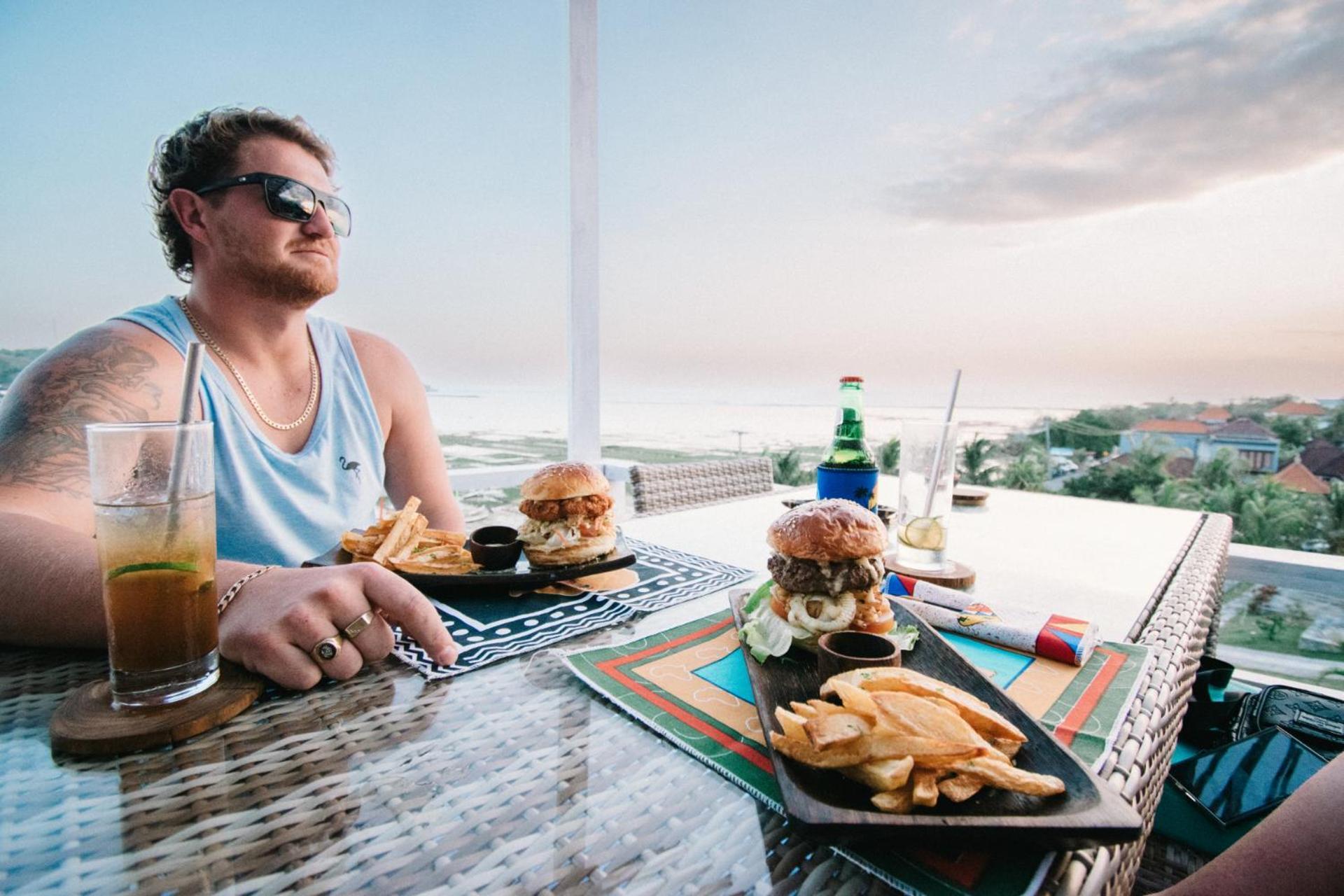Nusa View - Oceanfront Rentals Нуса-Лембонган Экстерьер фото
