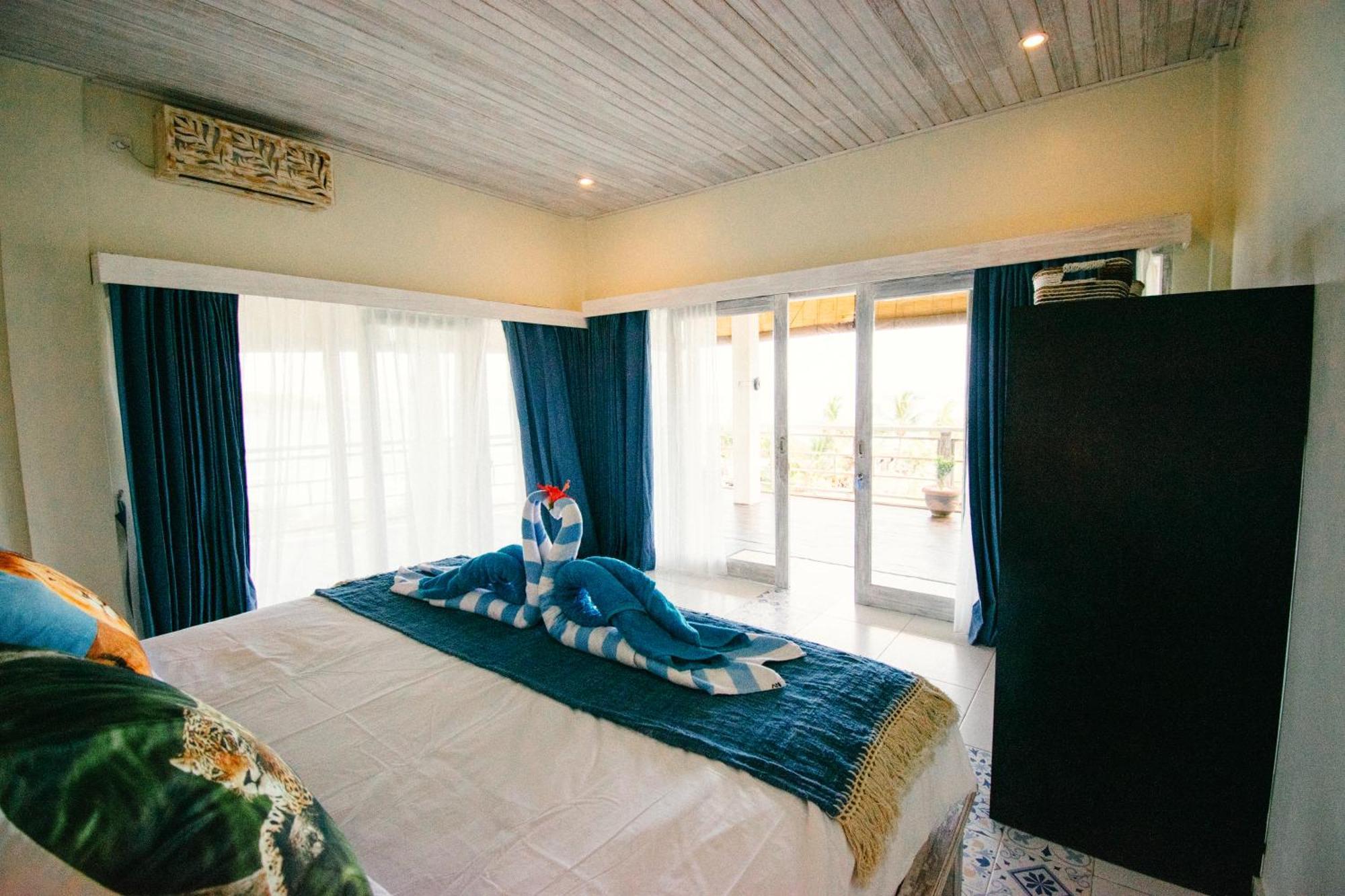Nusa View - Oceanfront Rentals Нуса-Лембонган Экстерьер фото