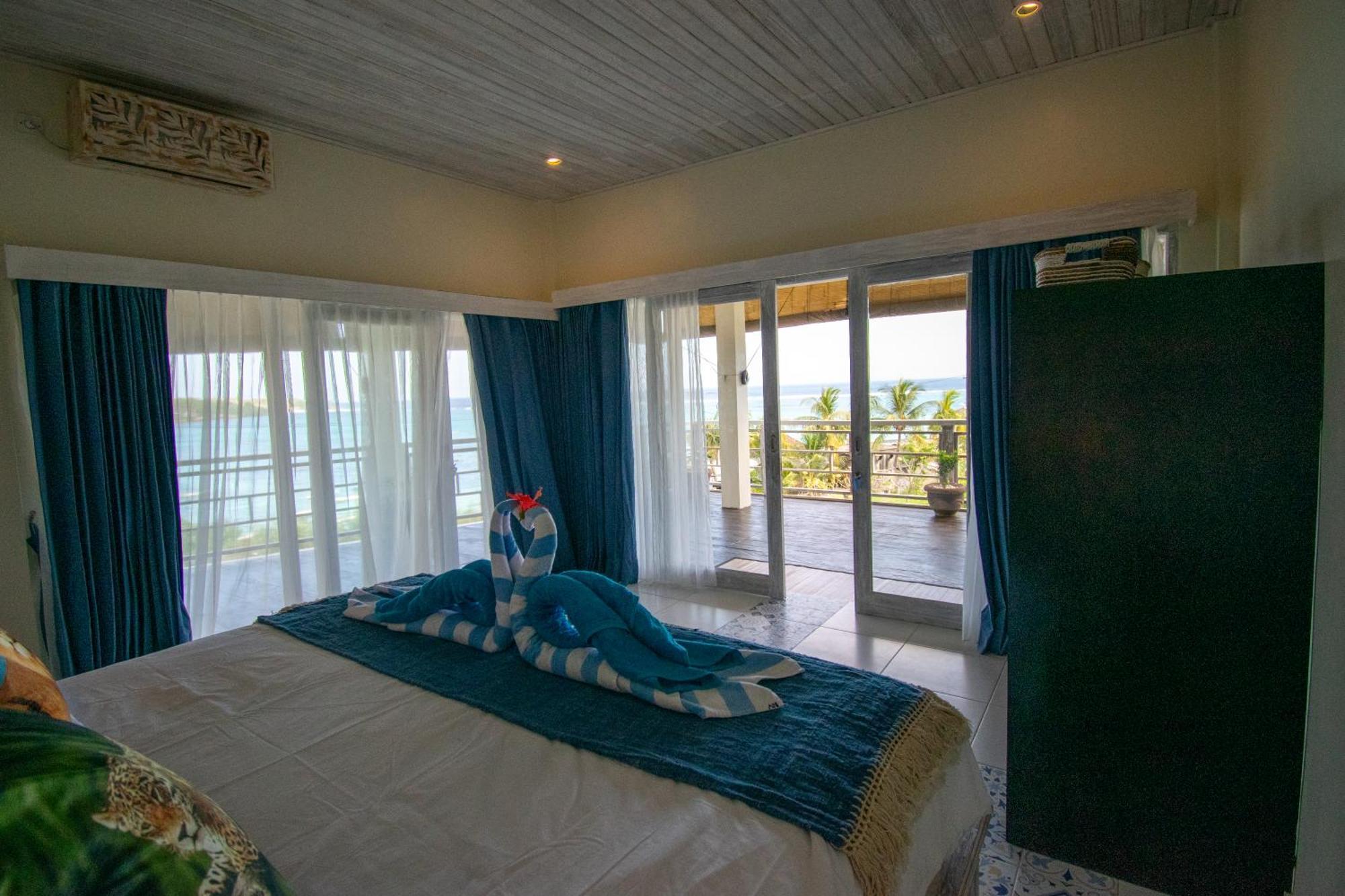 Nusa View - Oceanfront Rentals Нуса-Лембонган Экстерьер фото