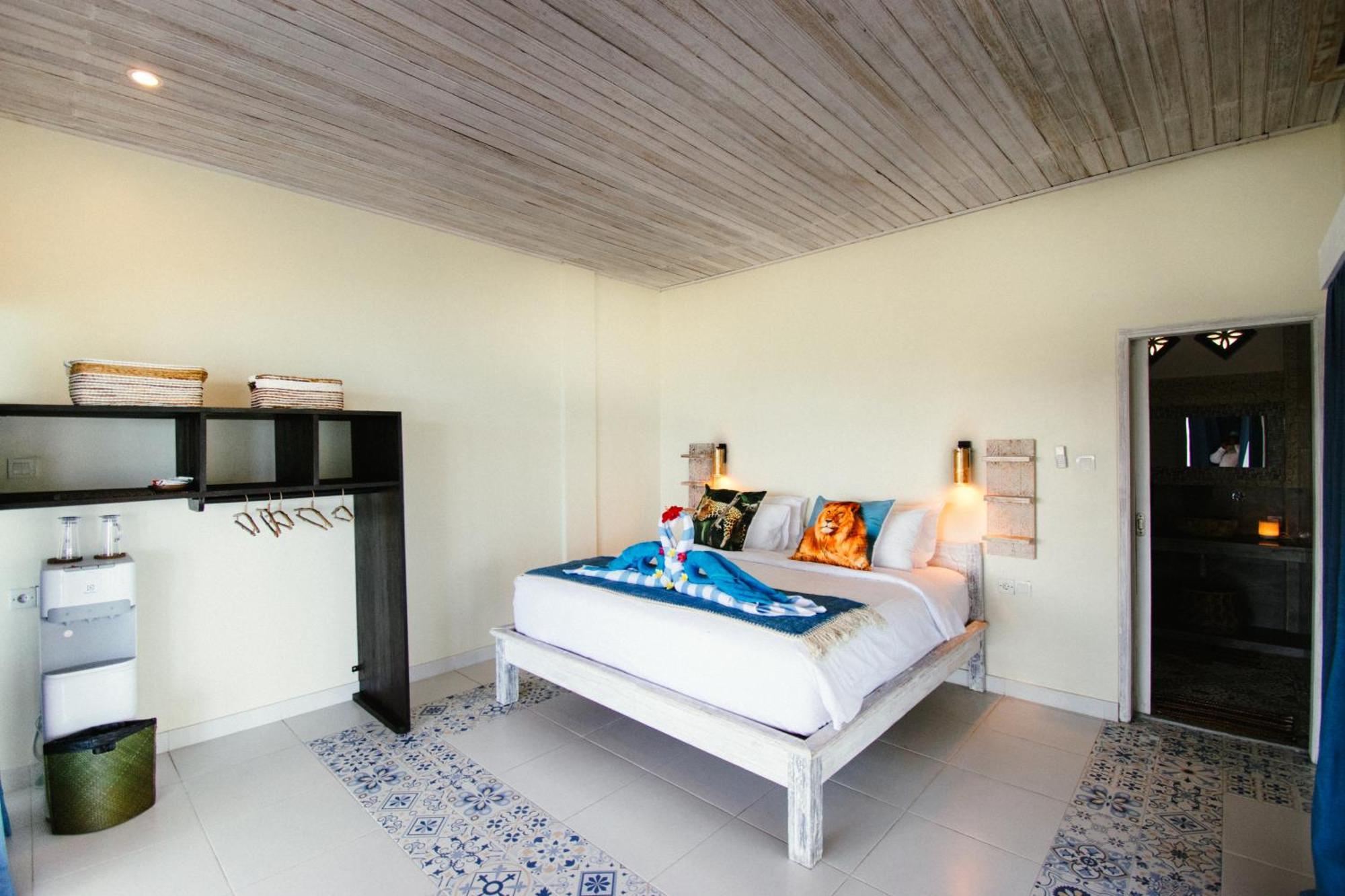 Nusa View - Oceanfront Rentals Нуса-Лембонган Экстерьер фото